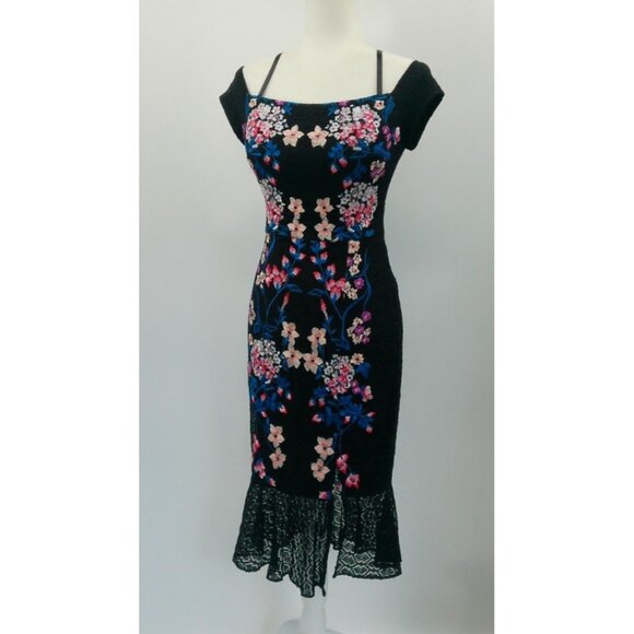 Vtg Guess Wiggle Dress Sz 2 Black Lace Floral Embroidered Fishtail Bardot Sleeve - Picture 1 of 7